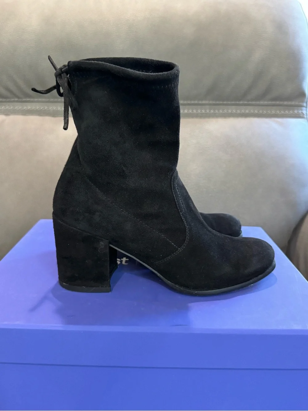 Stuart Weitzman Black Suede Block Heel Ankle Boots Size 5.5 Made in Spain